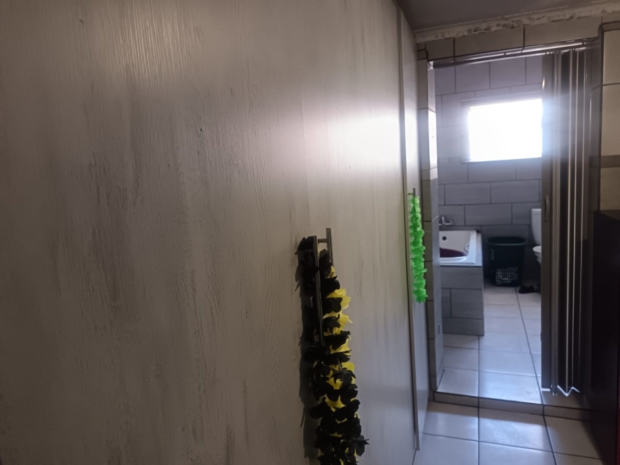 4 Bedroom Property for Sale in Herlear Northern Cape